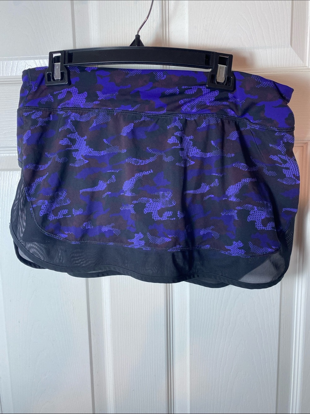 Lululemon Hotty Hot Skirt Il Women 10 Hounds Camo Pickleball Skort
Workout